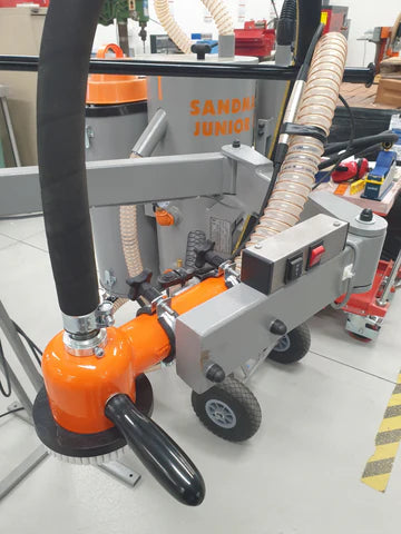 SM-Junior + Vacuum Sandblasting System with Levelling Arm